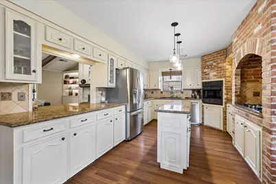 4902 Clift Haven Drive, Houston, TX 77018 - Photo 13