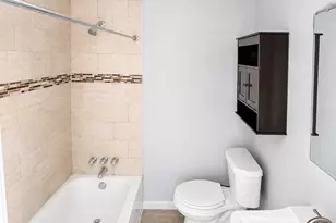 4302 Polk St, Houston, TX 77023 - Photo 7