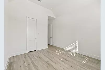 12214 Warbler Drive, Mont Belvieu, TX 77523 - Photo 11