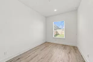 12214 Warbler Dr, Mont Belvieu, TX 77523 - Photo 21