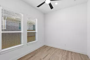 12214 Warbler Dr, Mont Belvieu, TX 77523 - Photo 11