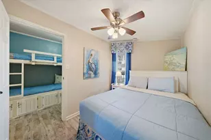 6102 Seawall Blvd, Galveston, TX 77551 - Photo 13