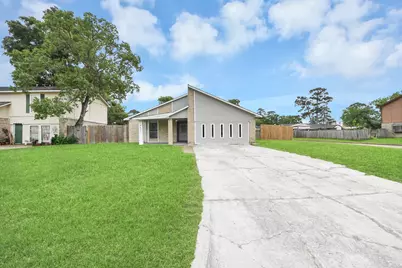8622 Valley Meadow Drive, Houston, TX 77078 - Photo 37