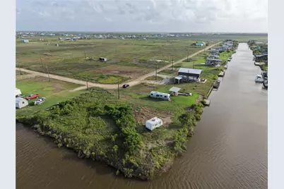 2 Oceania St, Sargent, TX 77414 - Photo 3