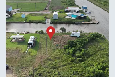 2 Oceania St, Sargent, TX 77414 - Photo 1