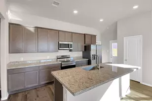 13055 Clear View Dr, Willis, TX 77318 - Photo 7