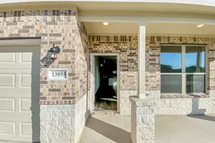 13055 Clear View Dr, Willis, TX 77318 - Photo 5