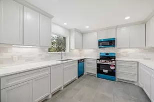 17818 Wild Oak Dr, Houston, TX 77090 - Photo 15