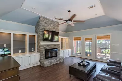 57 Silver Lace Court, Lake Jackson, TX 77566 - Photo 5