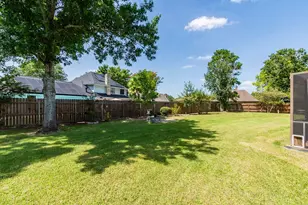 57 Silver Lace Ct, Lake Jackson, TX 77566 - Photo 25