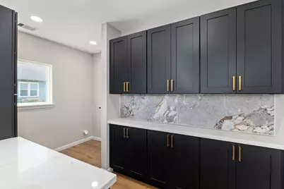 100 W Valverde Street, Brenham, TX 77833 - Photo 17