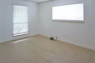 938 Greatwood Dr, Houston, TX 77013 - Photo 21