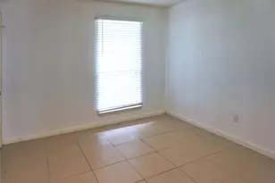938 Greatwood Dr, Houston, TX 77013 - Photo 23