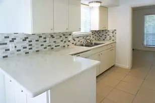 938 Greatwood Dr, Houston, TX 77013 - Photo 5