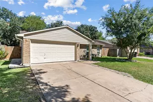 6731 Blue Ridge Dr, Richmond, TX 77469 - Photo 3