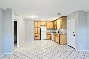 1109 Broadway St, Galveston, TX 77550 - Photo 7