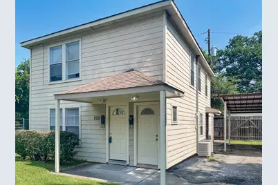 309 W 21st 1/2 Street #UPPER, Houston, TX 77008 - Photo 1