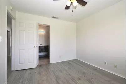 226 Hunters Lane, Eagle Lake, TX 77434 - Photo 7
