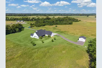 1009 Century Terrace Terrace, Brenham, TX 77833 - Photo 3