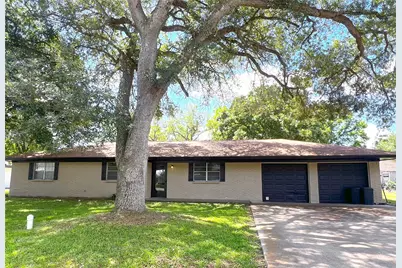 131 Walker Avenue, Lolita, TX 77971 - Photo 1