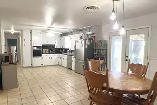 131 Walker Ave, Lolita, TX 77971 - Photo 7