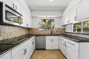 743 Voyager Dr, Houston, TX 77062 - Photo 21