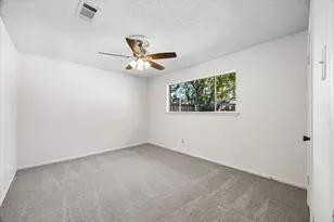 743 Voyager Dr, Houston, TX 77062 - Photo 27