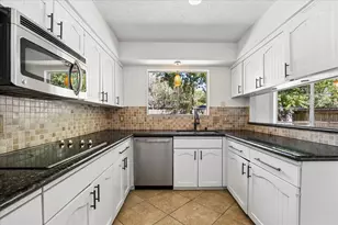 743 Voyager Dr, Houston, TX 77062 - Photo 7