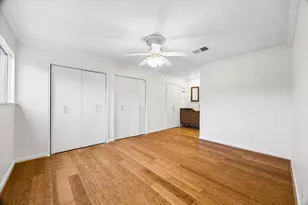 743 Voyager Dr, Houston, TX 77062 - Photo 23