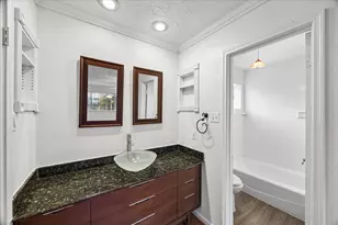 743 Voyager Dr, Houston, TX 77062 - Photo 9