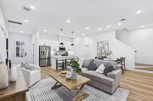 2726 Reynolds St, Houston, TX 77009 - Photo 1