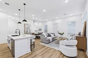 2726 Reynolds St, Houston, TX 77009 - Photo 9