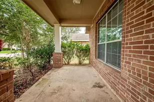 1807 Hidden Breeze Dr, Houston, TX 77049 - Photo 7