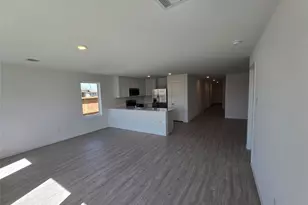 9519 Dazzling Tentacle Dr, Baytown, TX 77521 - Photo 3