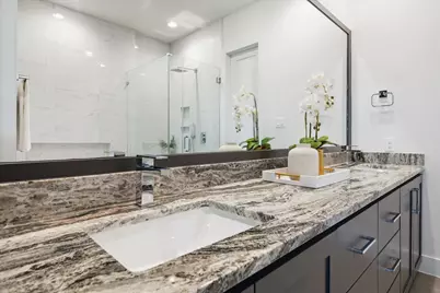2121 Emancipation Avenue, Houston, TX 77003 - Photo 29