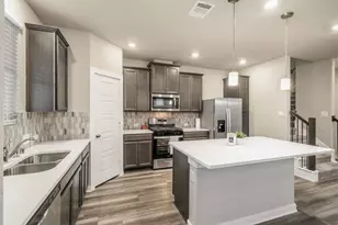 8209 Rising Stream Dr, Houston, TX 77063 - Photo 15