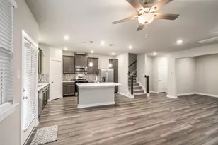 8209 Rising Stream Dr, Houston, TX 77063 - Photo 13