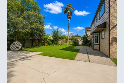 10819 Sagetrail Drive, Houston, TX 77089 - Photo 7