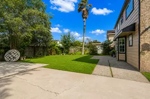 10819 Sagetrail Dr, Houston, TX 77089 - Photo 7