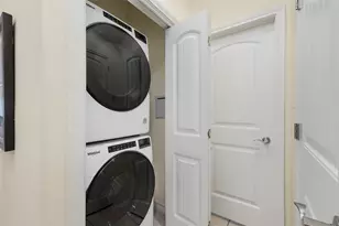 301 E Houston St, Port Isabel, TX 78578 - Photo 11