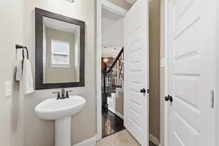 2025 Coventry Bay Dr, Pearland, TX 77089 - Photo 13