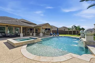 2025 Coventry Bay Dr, Pearland, TX 77089 - Photo 5