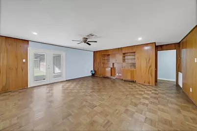 4002 Martinshire Drive, Houston, TX 77025 - Photo 15