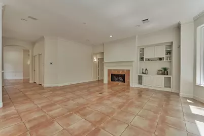 66 S Castlegreen Circle, The Woodlands, TX 77381 - Photo 13
