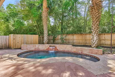 66 S Castlegreen Circle, The Woodlands, TX 77381 - Photo 5