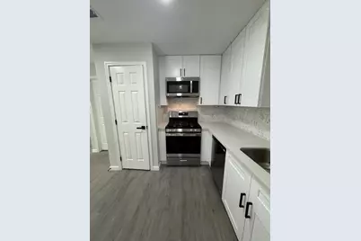6407 Sandy Oaks Drive, Houston, TX 77050 - Photo 13