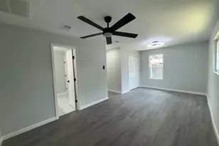 6407 Sandy Oaks Dr, Houston, TX 77050 - Photo 21