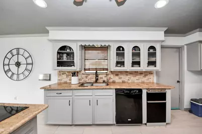 2514 Loganberry Circle, Seabrook, TX 77586 - Photo 11