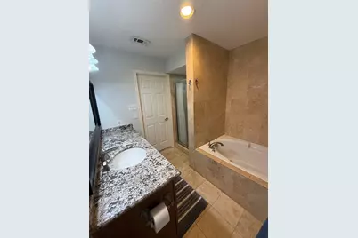 12975 Trail Hollow Dr Avenue, Houston, TX 77079 - Photo 15