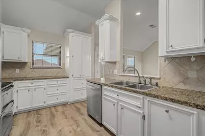 1015 Cardinal Drive, Richwood, TX 77566 - Photo 15